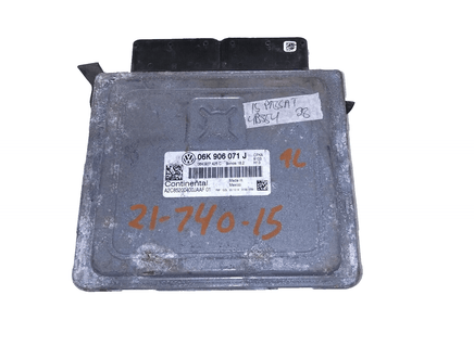 06K 906 071 J ecm ecu computer 2015 VW Passat - Swan Auto