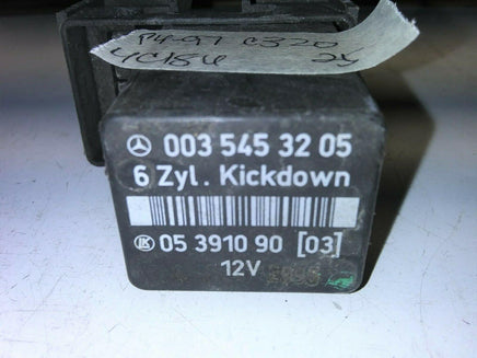 1994-1997 Mercedes C280 kickdown relay 003 545 32 05.