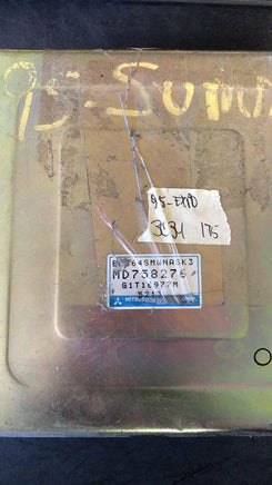 1995 Mitsubishi Expo tcm transmission computer module MD758276.