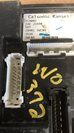 2014 Nissan Versa body control module 284B1 3WC0A - Swan Auto