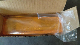 right marker light fits 1982-1993 Chevy S10 or GMC sonoma **NEW** 332-1545R-US - Swan Auto