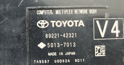 Toyota Rav4 multiplex relay module 89221-42321 - Swan Auto